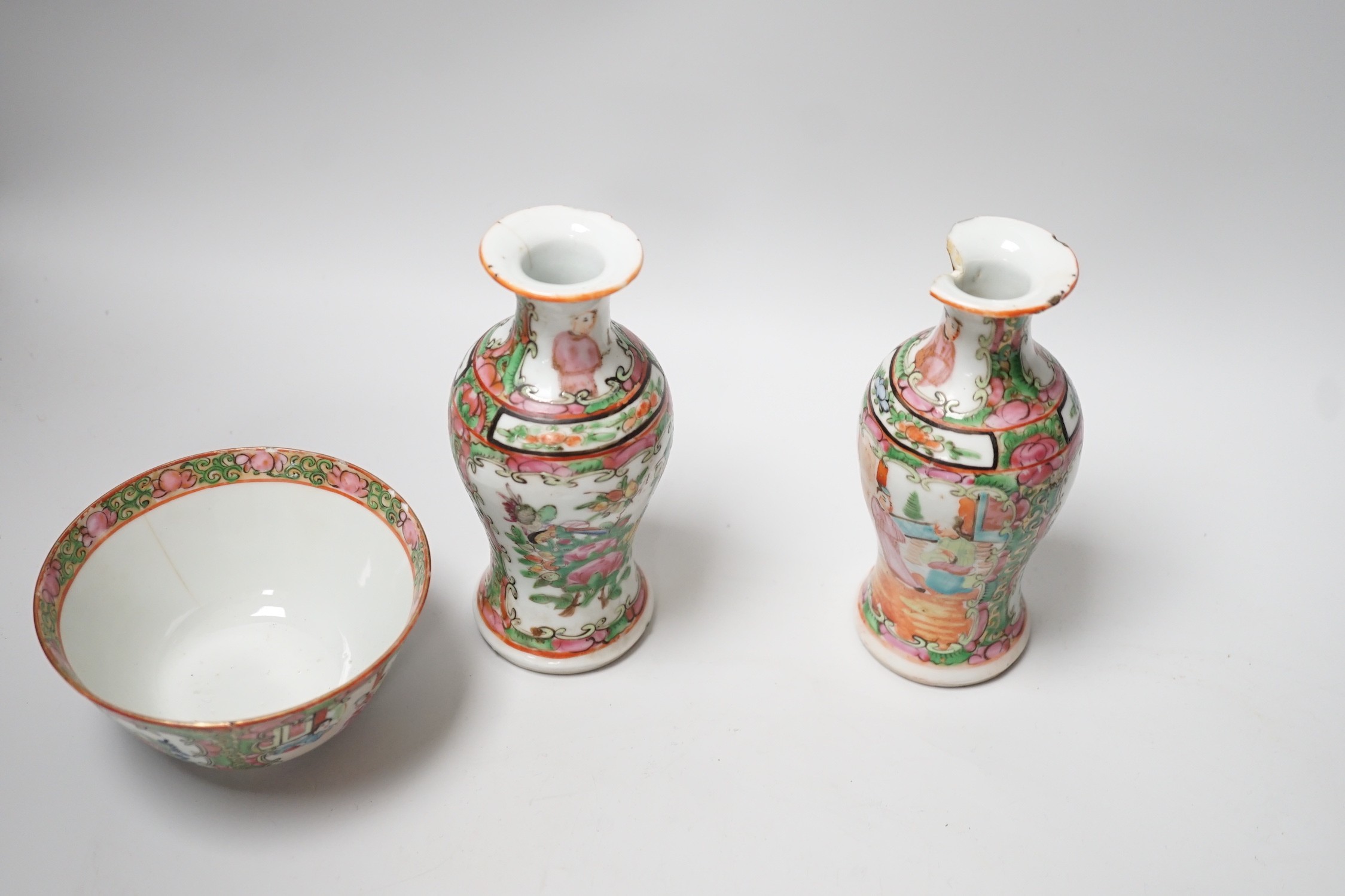 A group of 19th/20th century Chinese enamelled porcelain and a Samson armorial plate